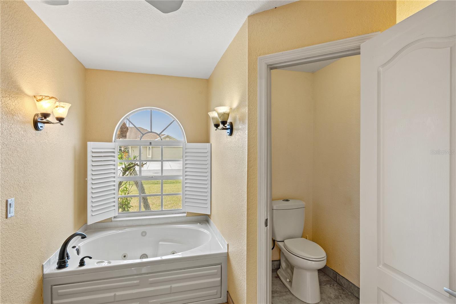 12950 SW PEMBROKE CIR S, LAKE SUZY, FL, 34269