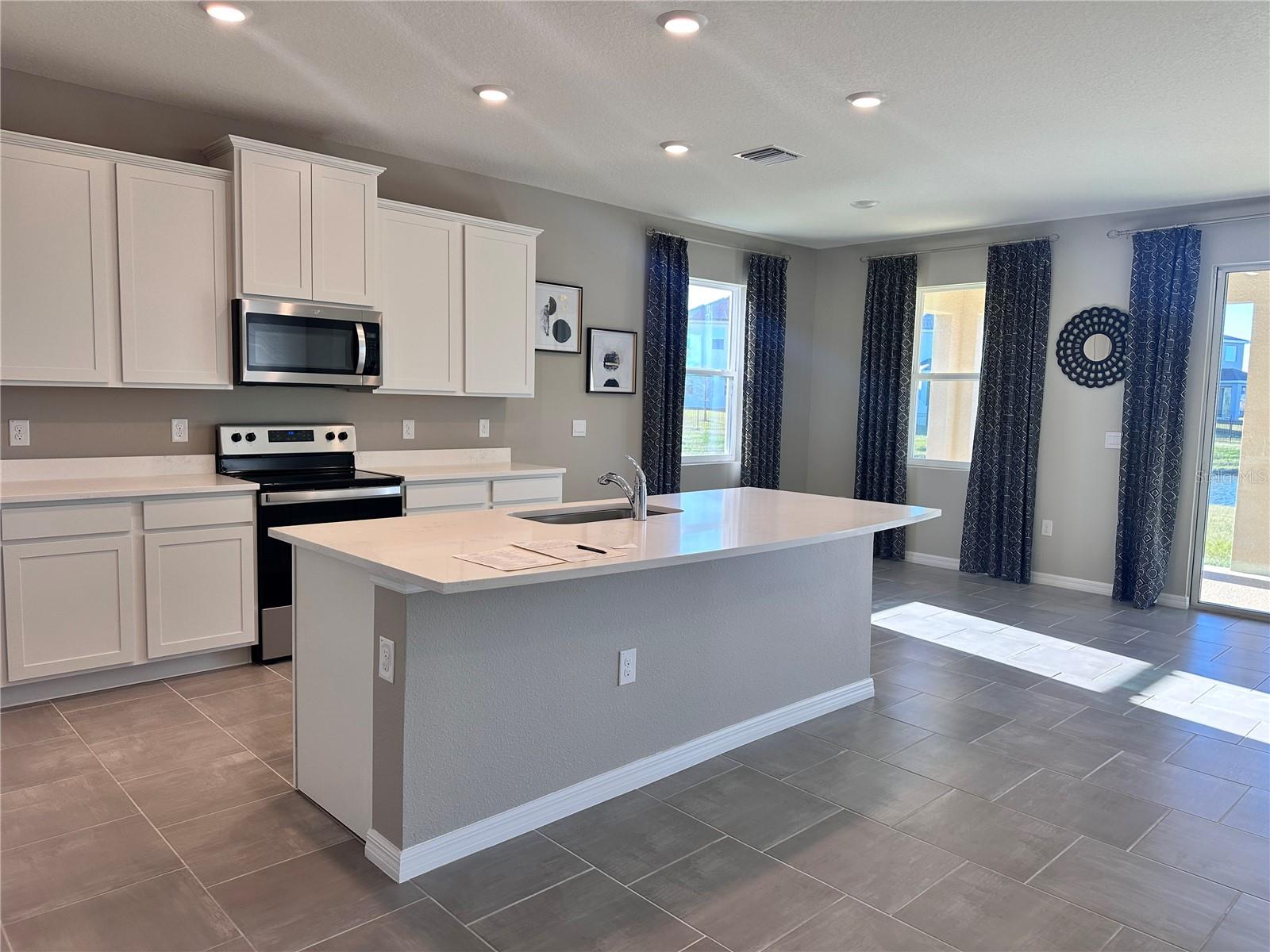 5367 OXFORD GRAY RD, WESLEY CHAPEL, FL, 33545