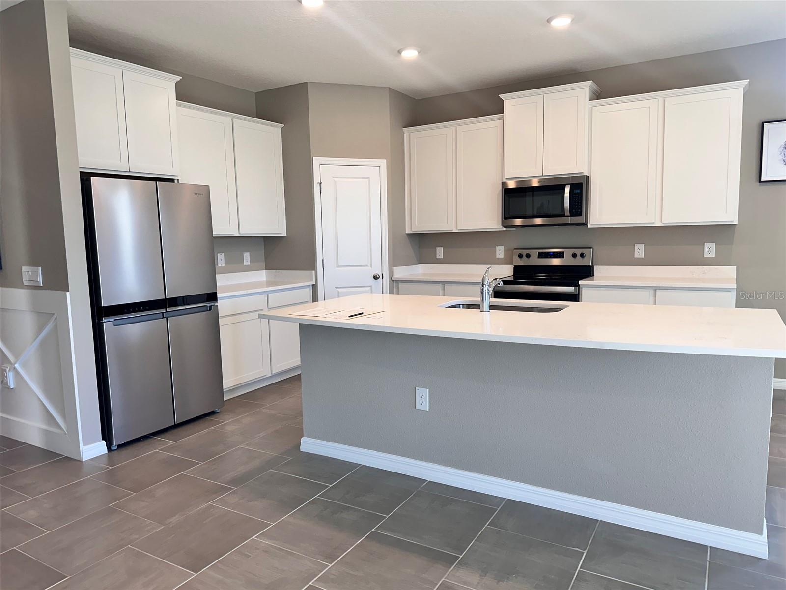 5367 OXFORD GRAY RD, WESLEY CHAPEL, FL, 33545