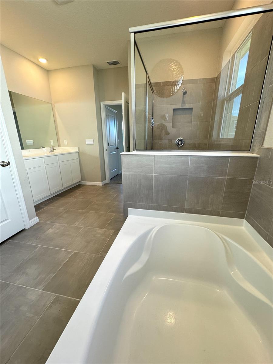 5367 OXFORD GRAY RD, WESLEY CHAPEL, FL, 33545