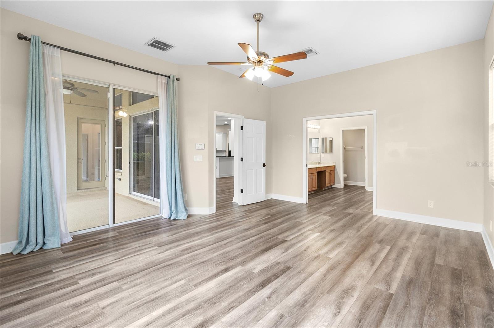 4717 ROYAL BIRKDALE WAY, WESLEY CHAPEL, FL, 33543