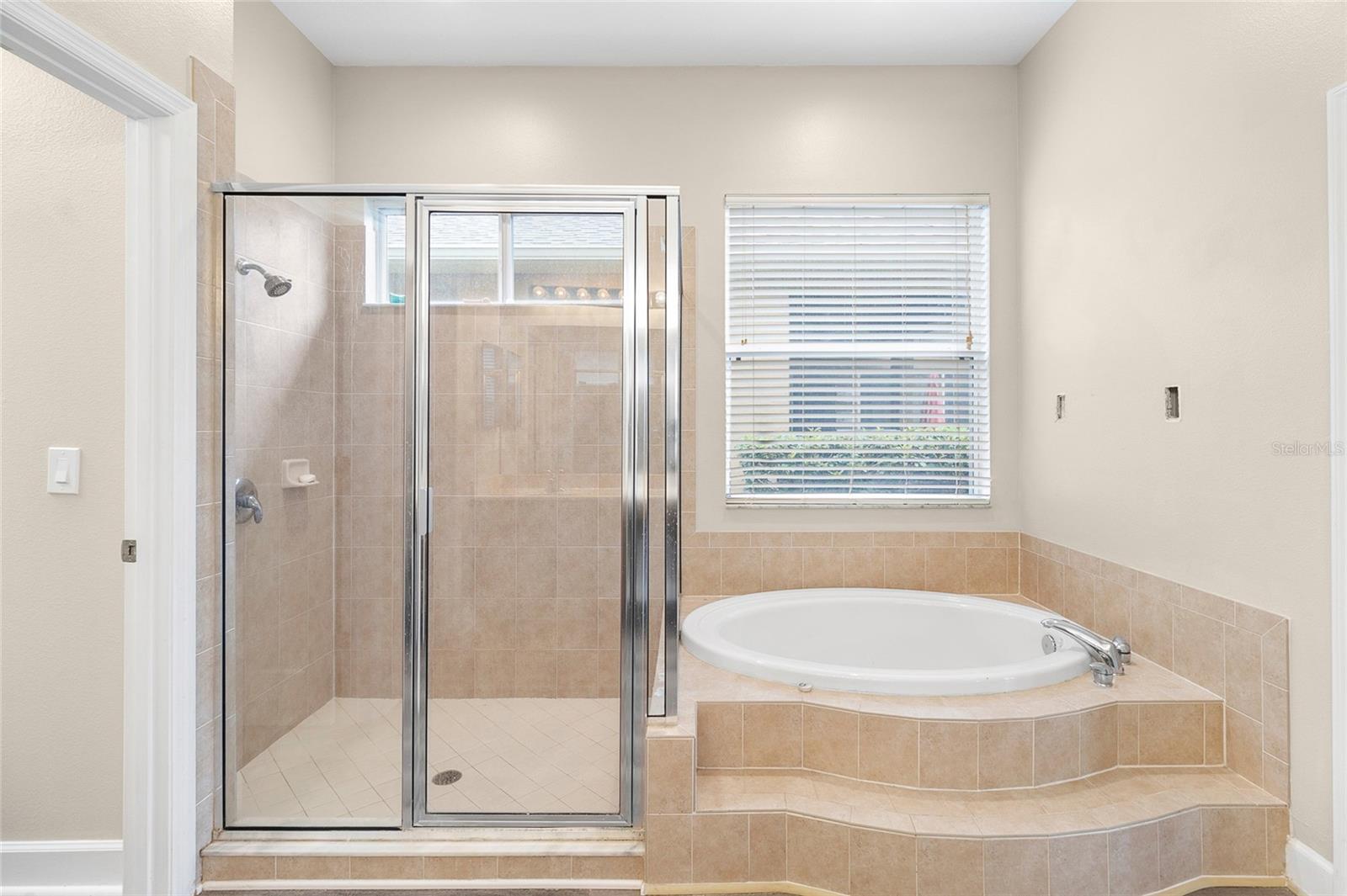 4717 ROYAL BIRKDALE WAY, WESLEY CHAPEL, FL, 33543
