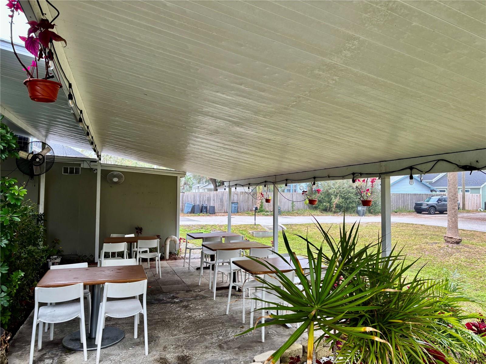 1220 SANFORD AVE, SANFORD, FL, 32771