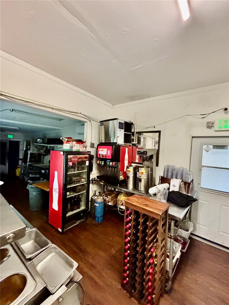 1220 SANFORD AVE, SANFORD, FL, 32771