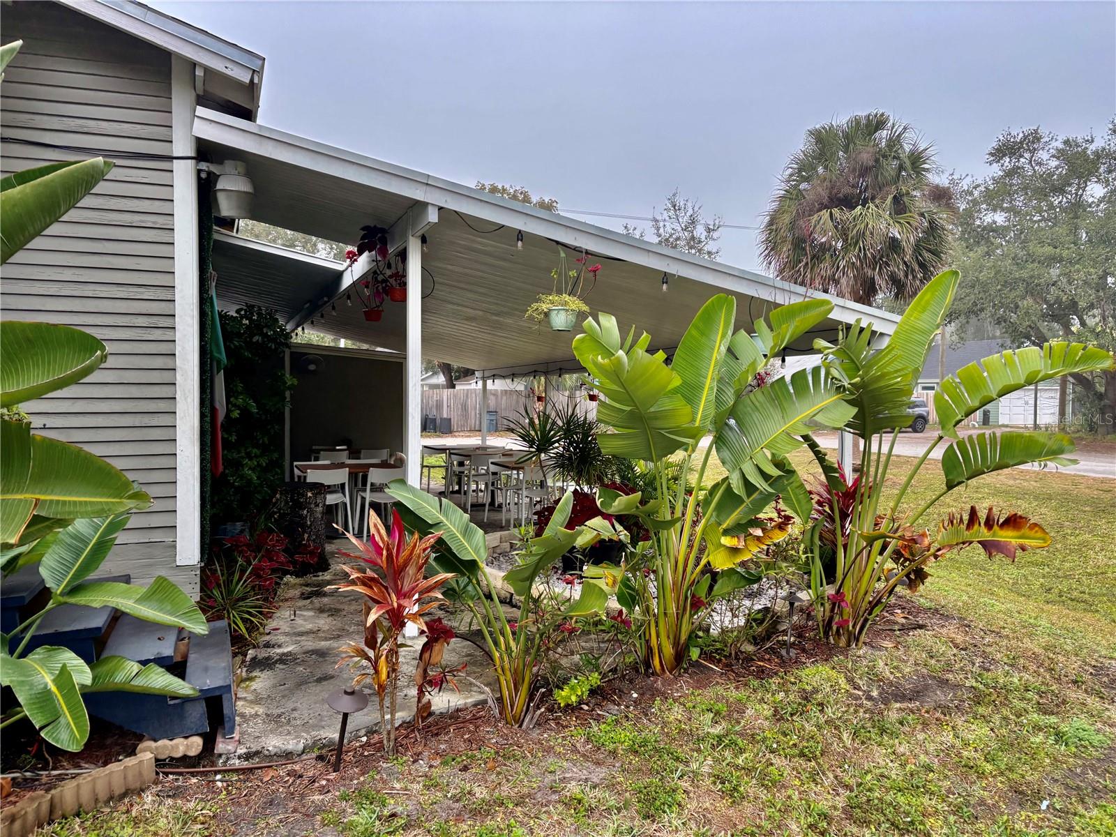 1220 SANFORD AVE, SANFORD, FL, 32771