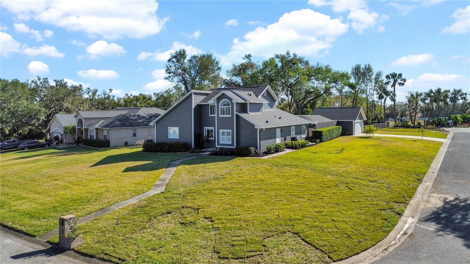 11201 LAKE SASSA DR, THONOTOSASSA, FL, 33592