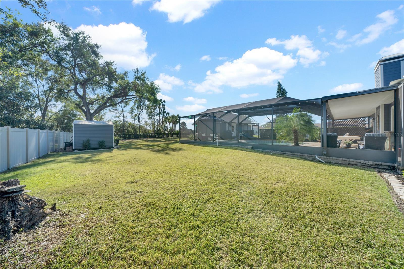 11201 LAKE SASSA DR, THONOTOSASSA, FL, 33592