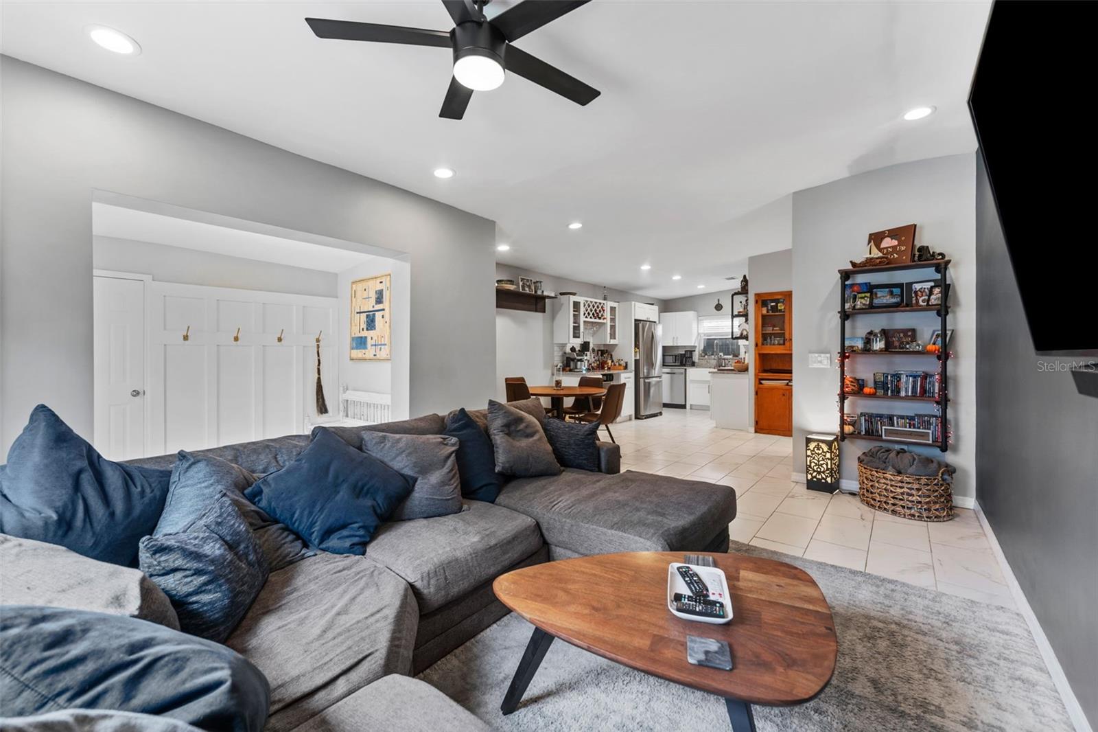 6405 JULIE ST, TAMPA, FL, 33610