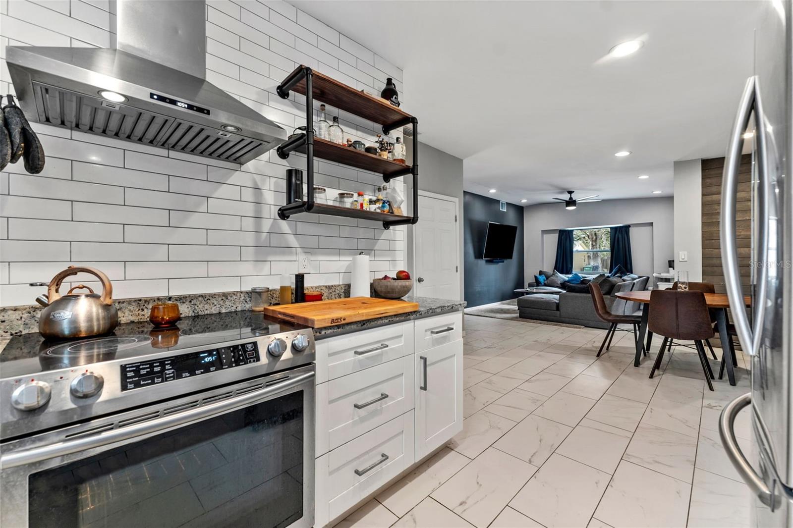 6405 JULIE ST, TAMPA, FL, 33610