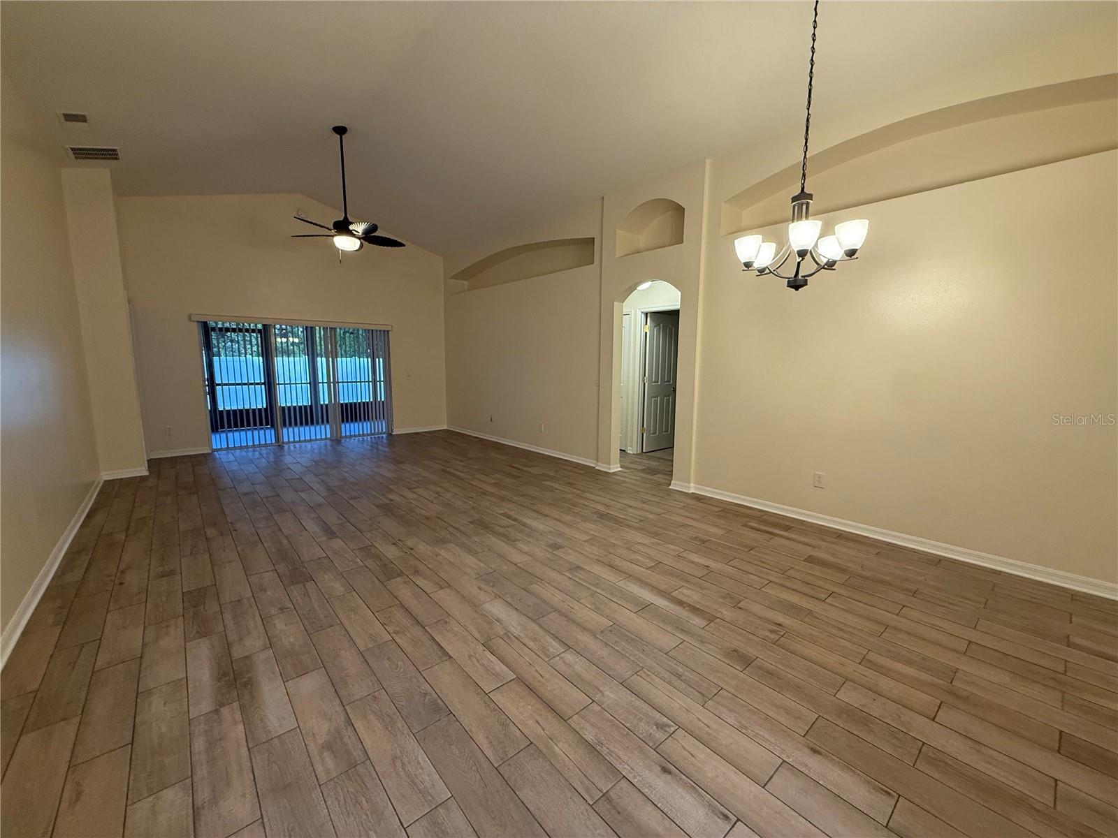1521 LOUGHTON ST, DELAND, FL, 32720