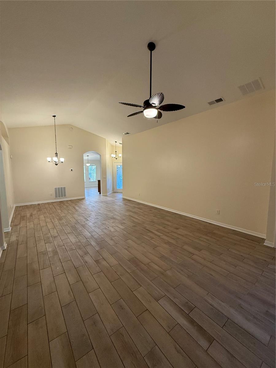 1521 LOUGHTON ST, DELAND, FL, 32720