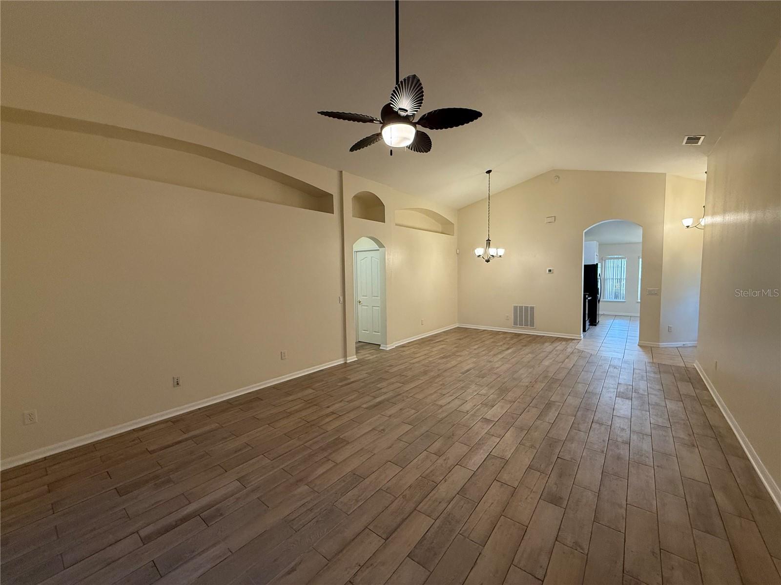 1521 LOUGHTON ST, DELAND, FL, 32720