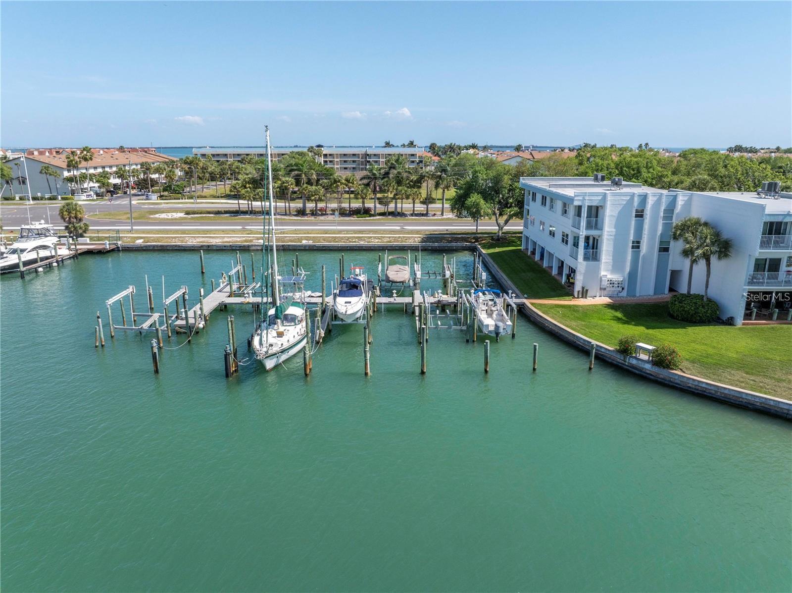 340 PINELLAS BAYWAY S #306, TIERRA VERDE, FL, 33715