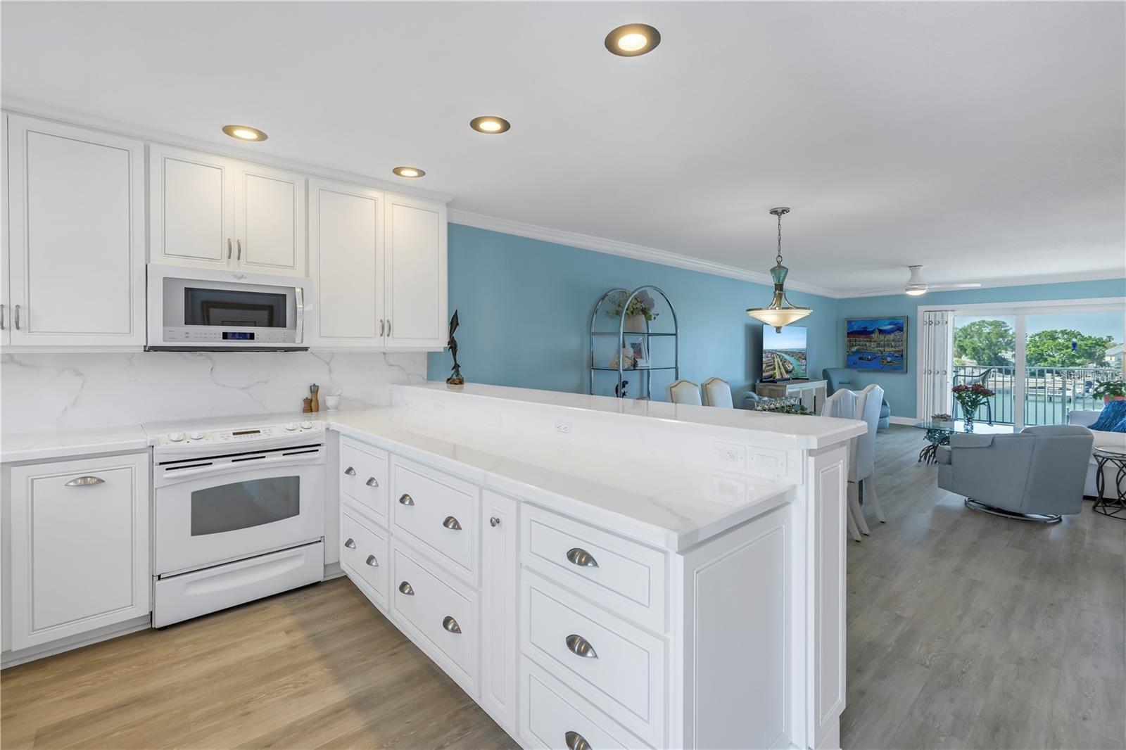 340 PINELLAS BAYWAY S #306, TIERRA VERDE, FL, 33715