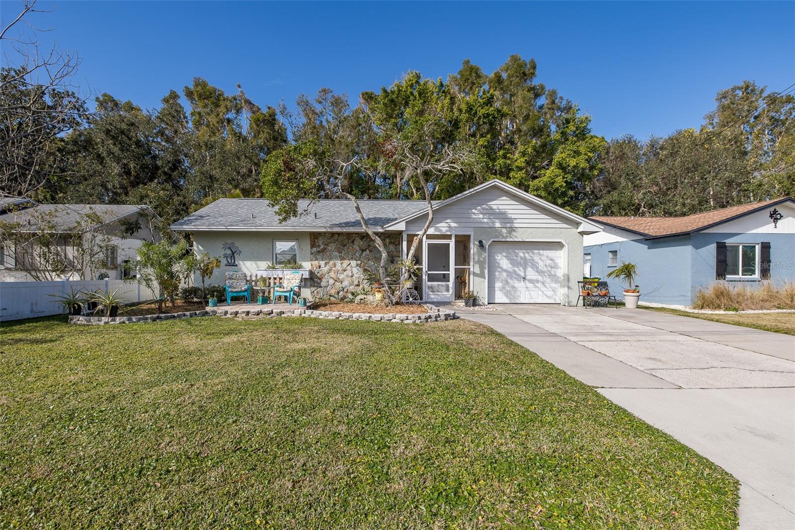 6 FRESHWATER DR, PALM HARBOR, FL, 34684