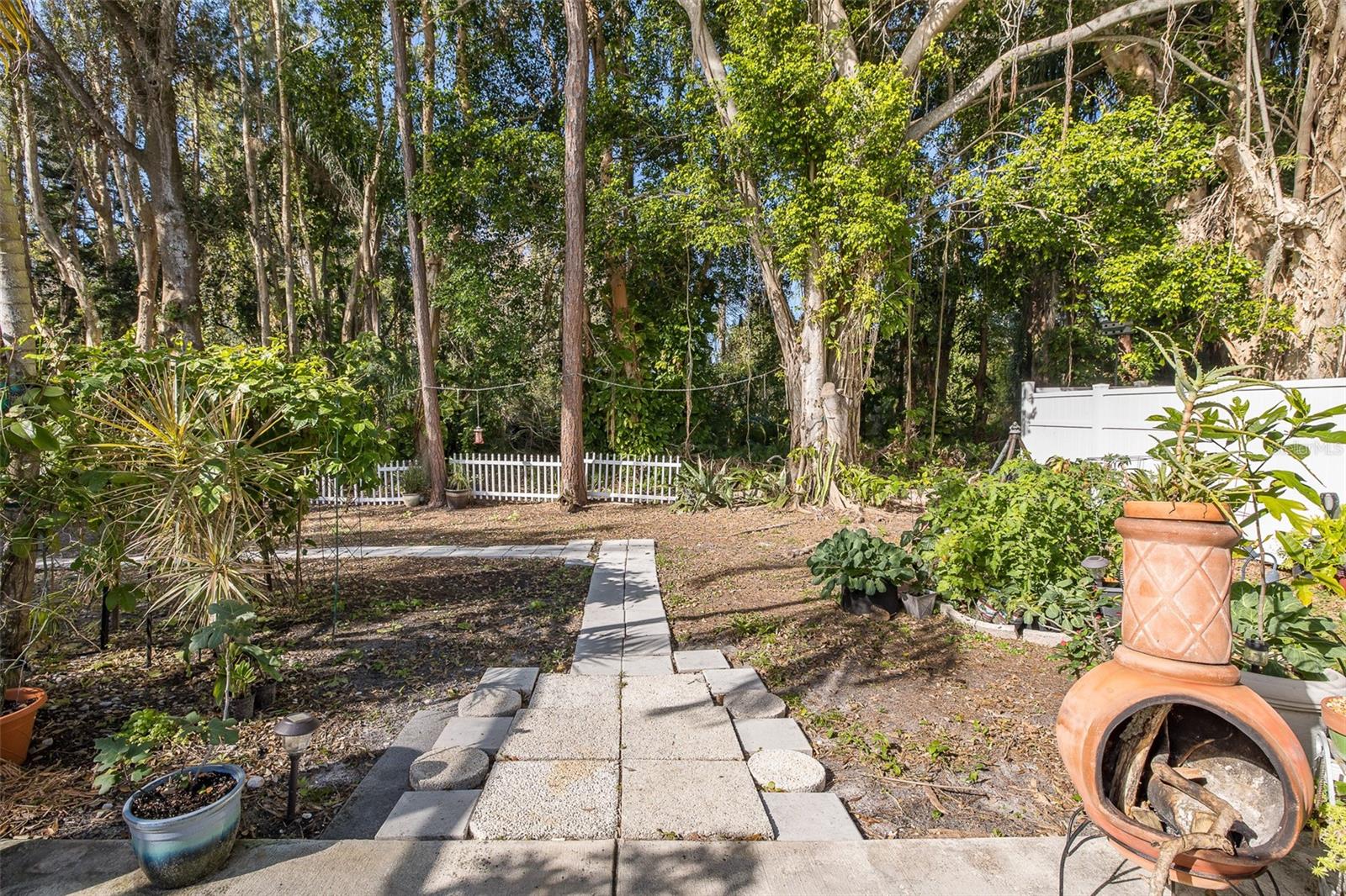 6 FRESHWATER DR, PALM HARBOR, FL, 34684