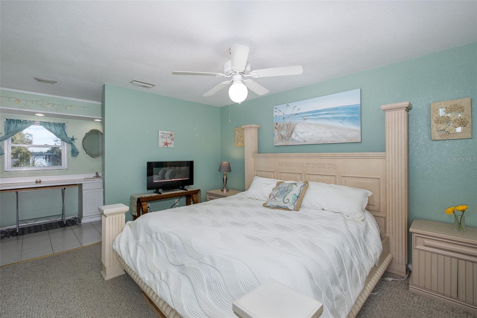 6 FRESHWATER DR, PALM HARBOR, FL, 34684