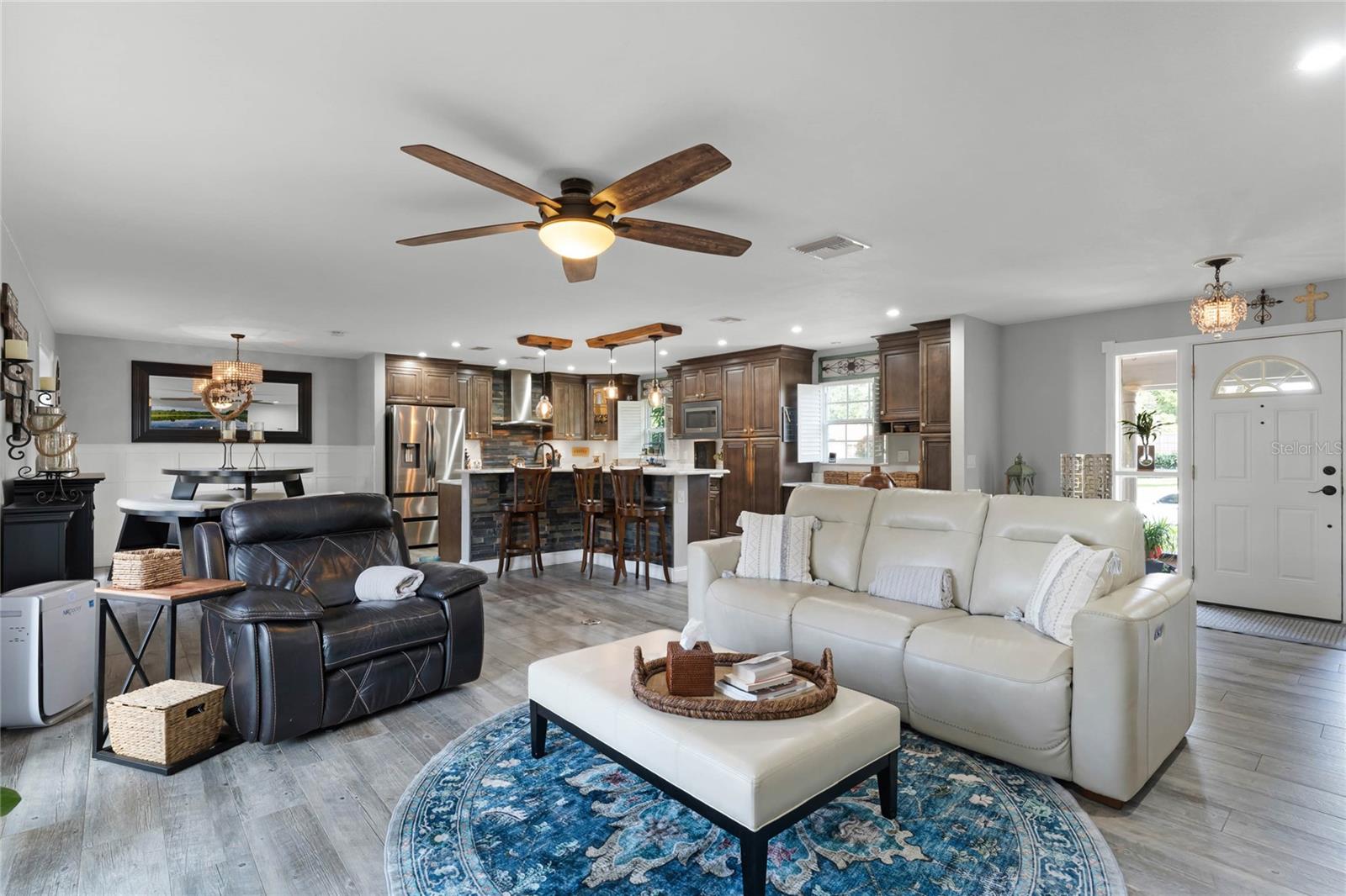 703 LITTLE WEKIVA RD, ALTAMONTE SPRINGS, FL, 32714