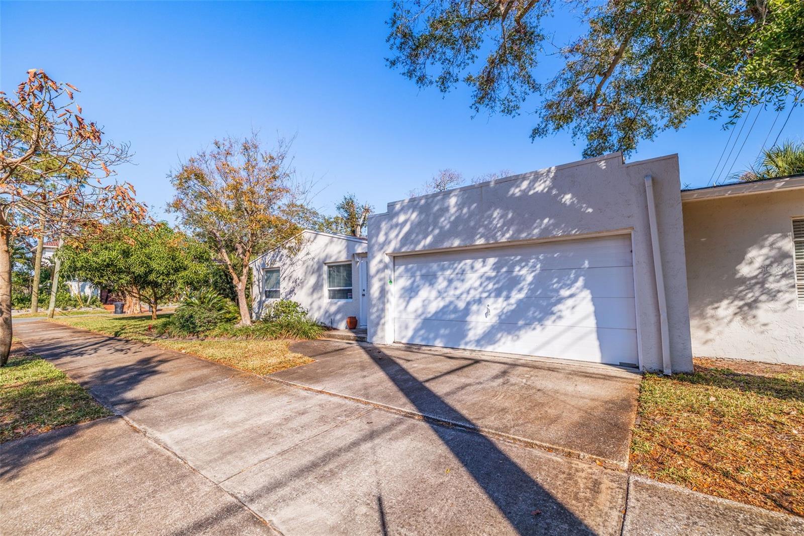 400 22ND AVE NE, ST PETERSBURG, FL, 33704