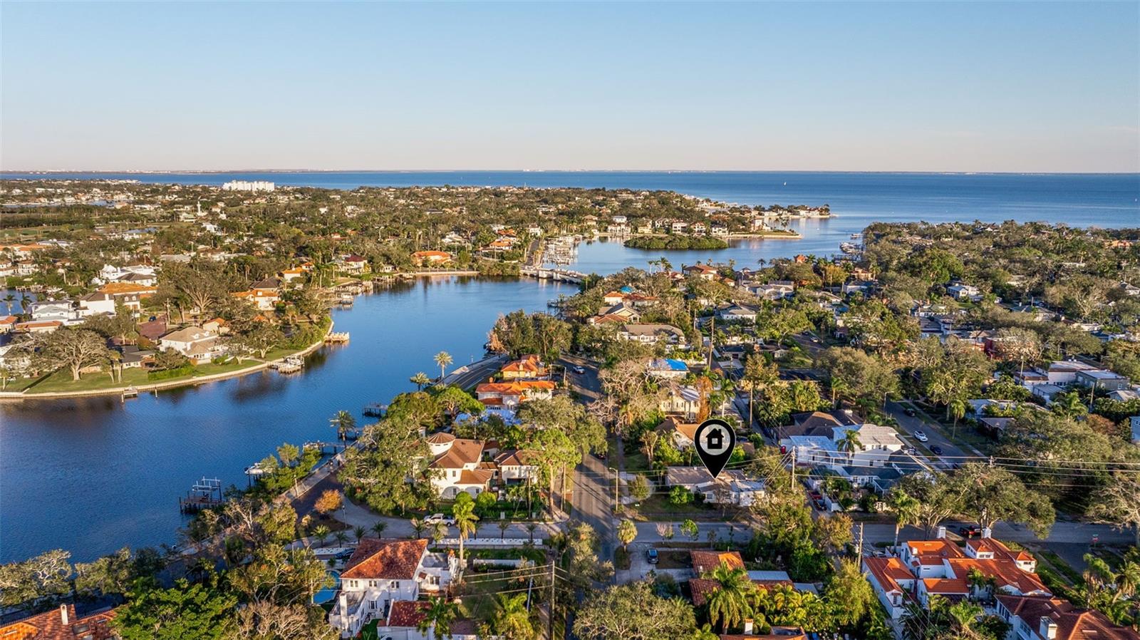 400 22ND AVE NE, ST PETERSBURG, FL, 33704