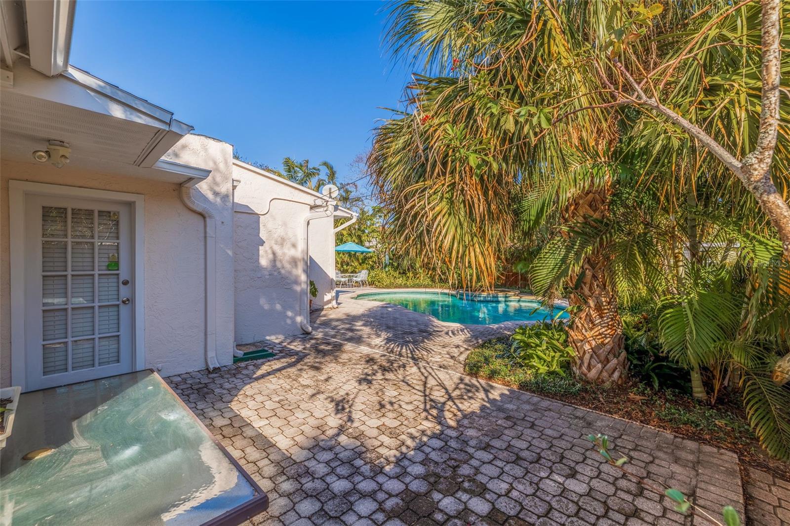 400 22ND AVE NE, ST PETERSBURG, FL, 33704