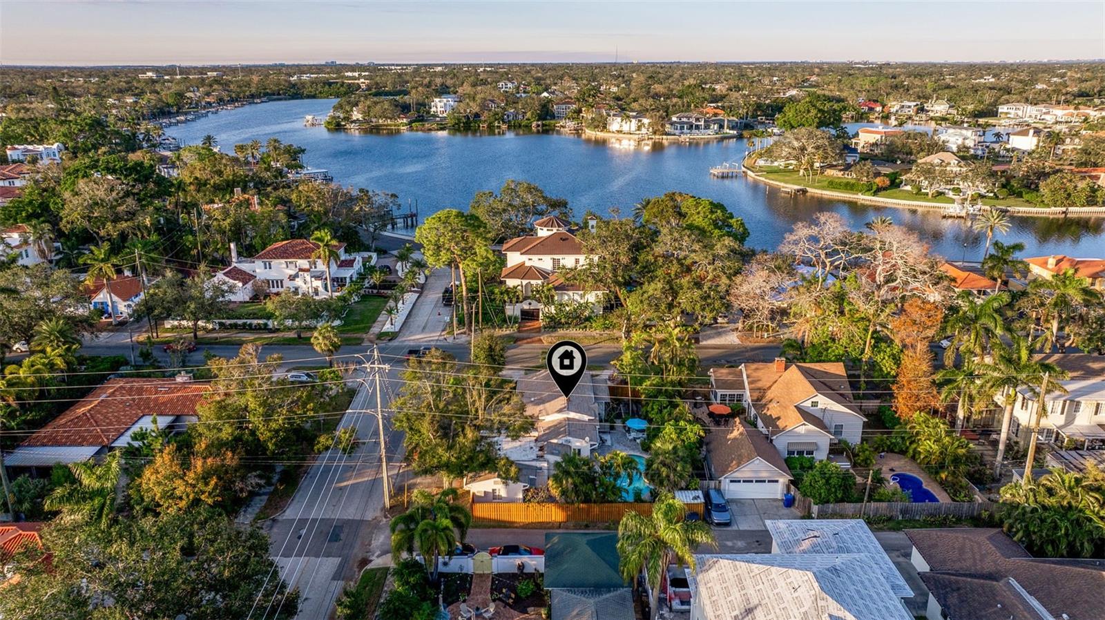 400 22ND AVE NE, ST PETERSBURG, FL, 33704