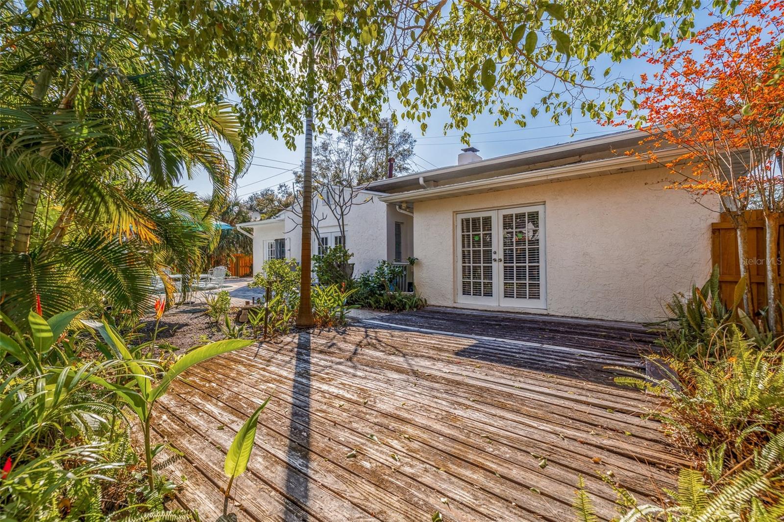 400 22ND AVE NE, ST PETERSBURG, FL, 33704