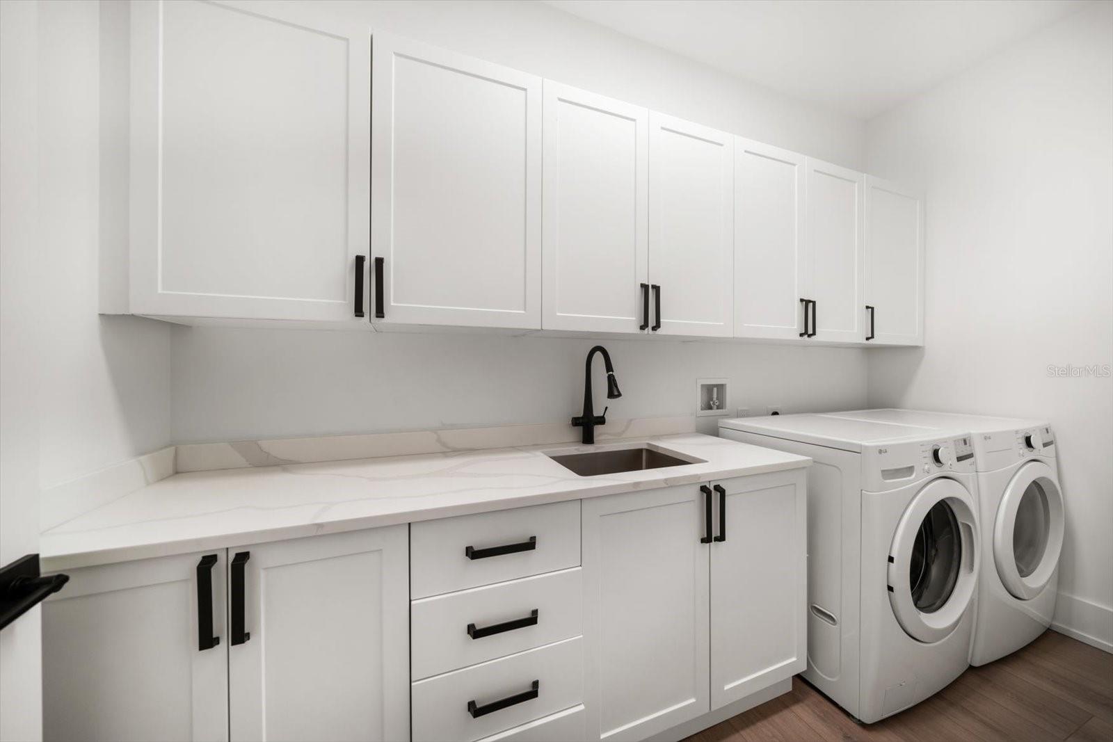 1046 BASS BLVD, DUNEDIN, FL, 34698