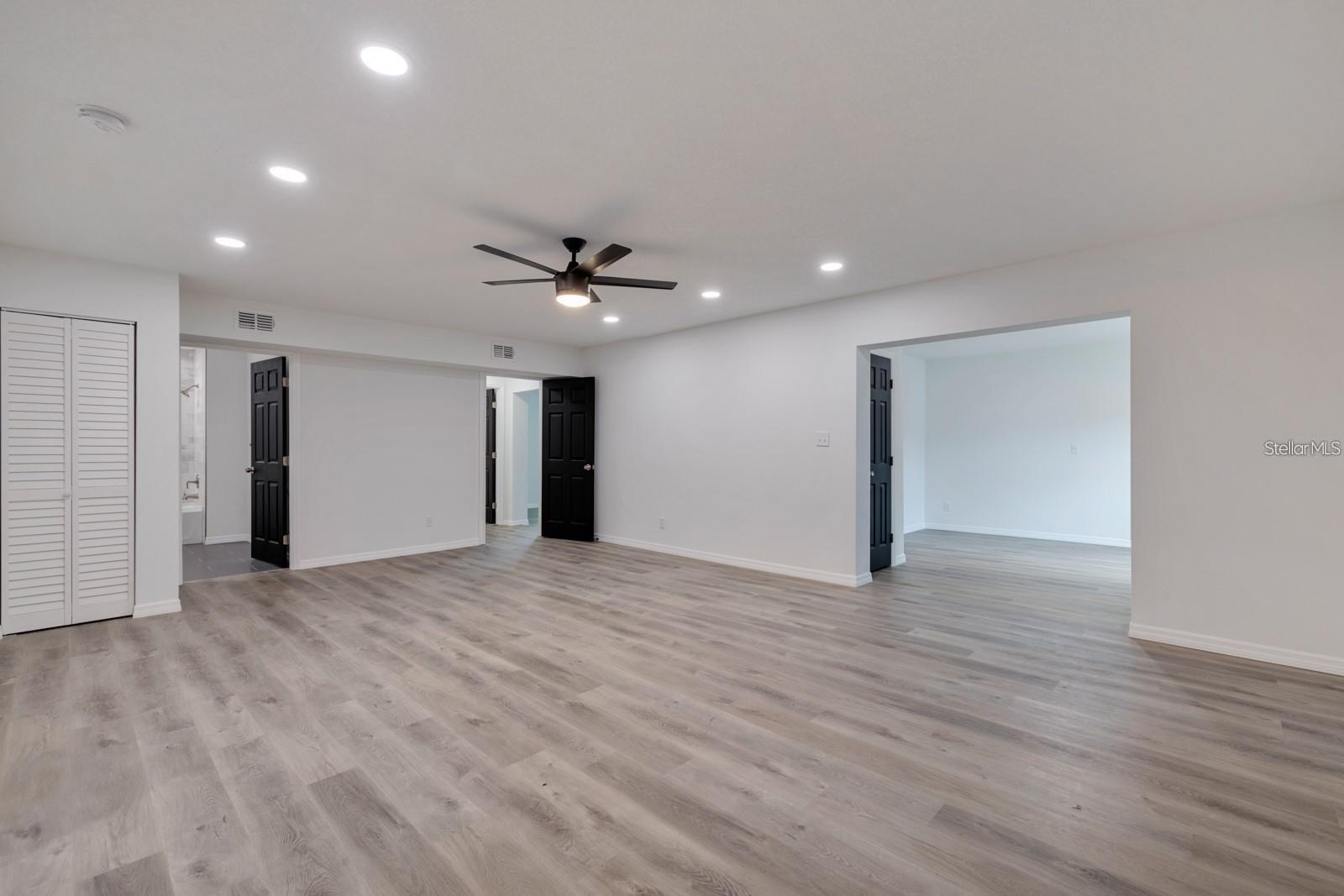 2596 52ND AVE N, ST PETERSBURG, FL, 33714