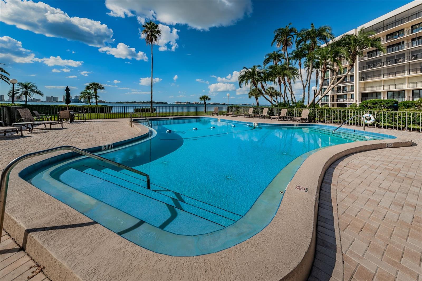 100 OAKMONT LN #602, BELLEAIR, FL, 33756