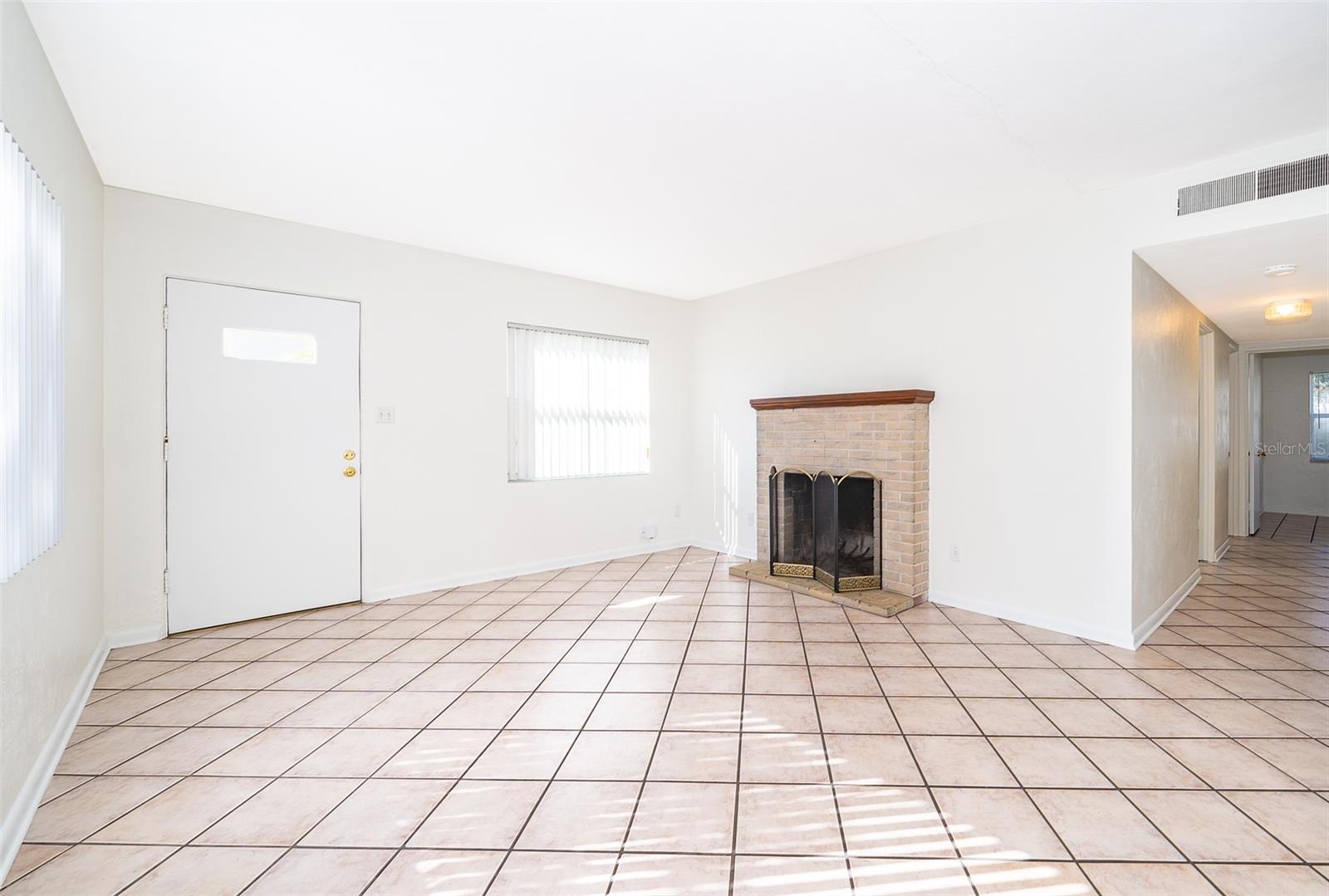 5416 PARKWAY DR, BELLE ISLE, FL, 32809