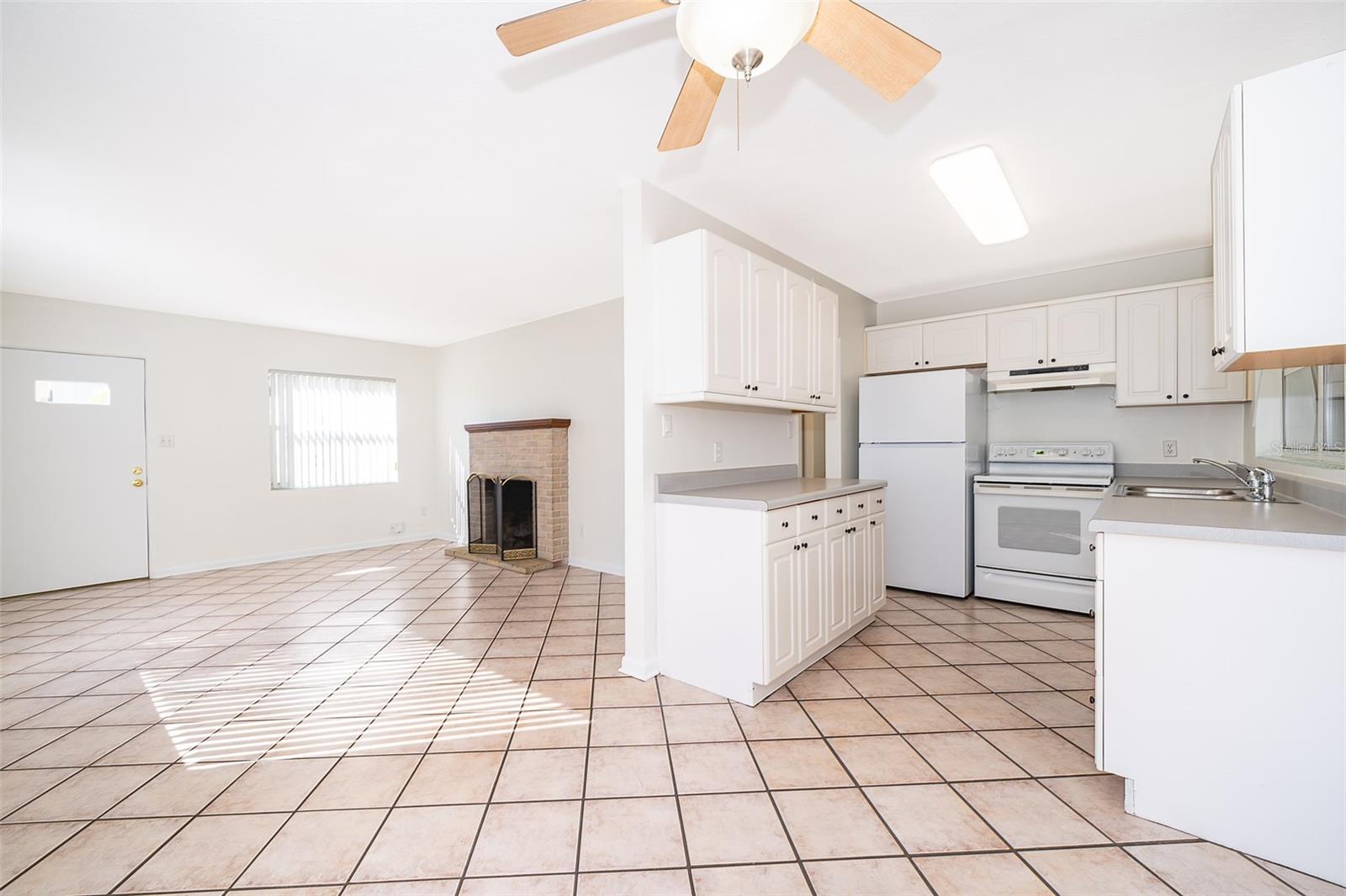 5416 PARKWAY DR, BELLE ISLE, FL, 32809