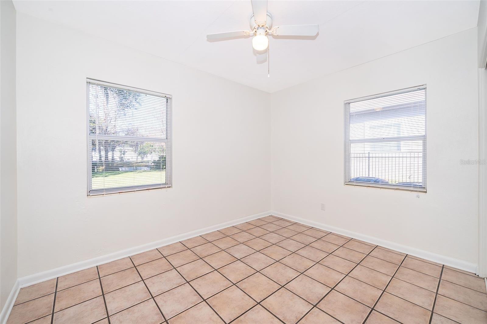 5416 PARKWAY DR, BELLE ISLE, FL, 32809