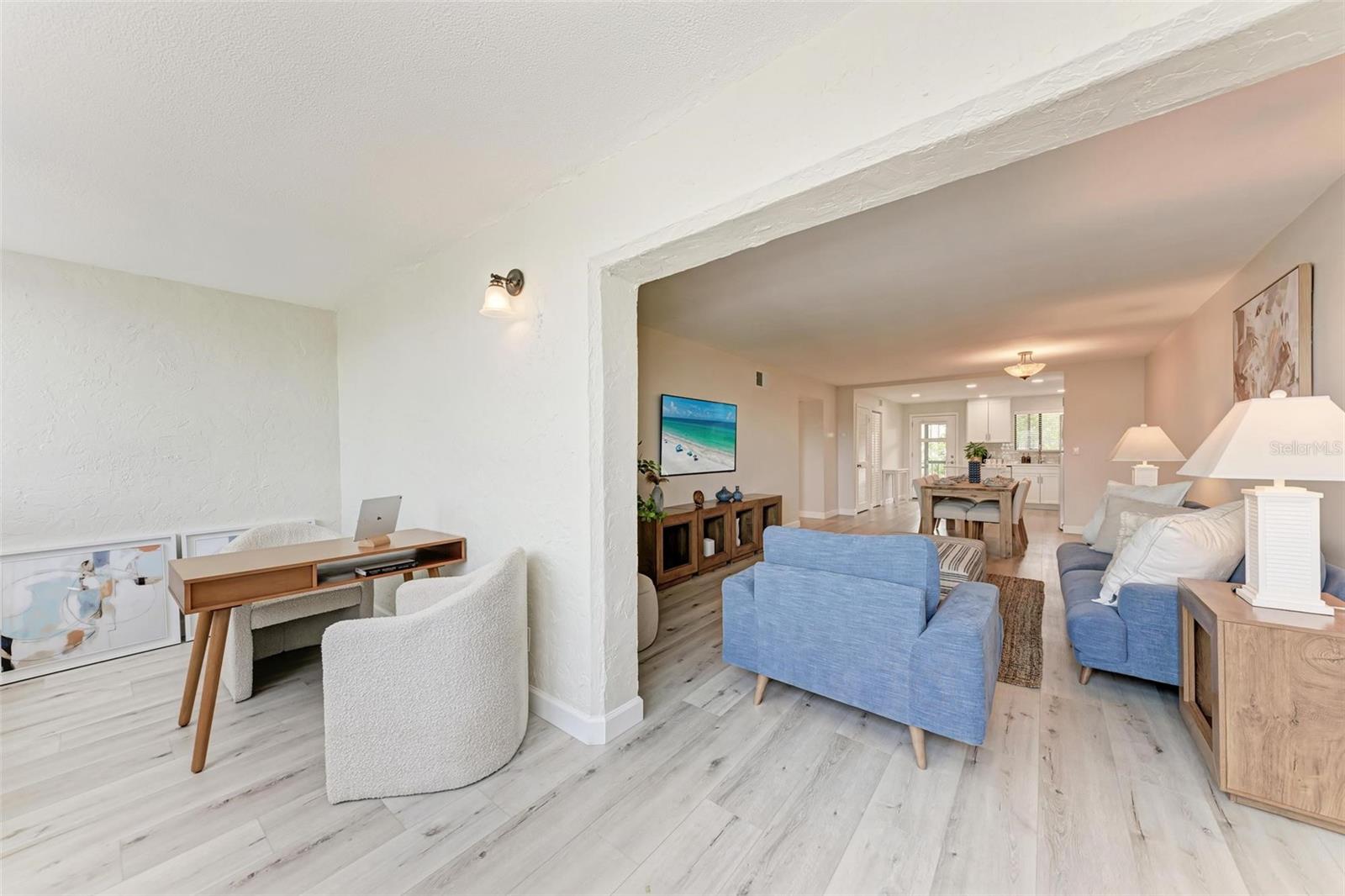 350 S POLK DR #303, SARASOTA, FL, 34236