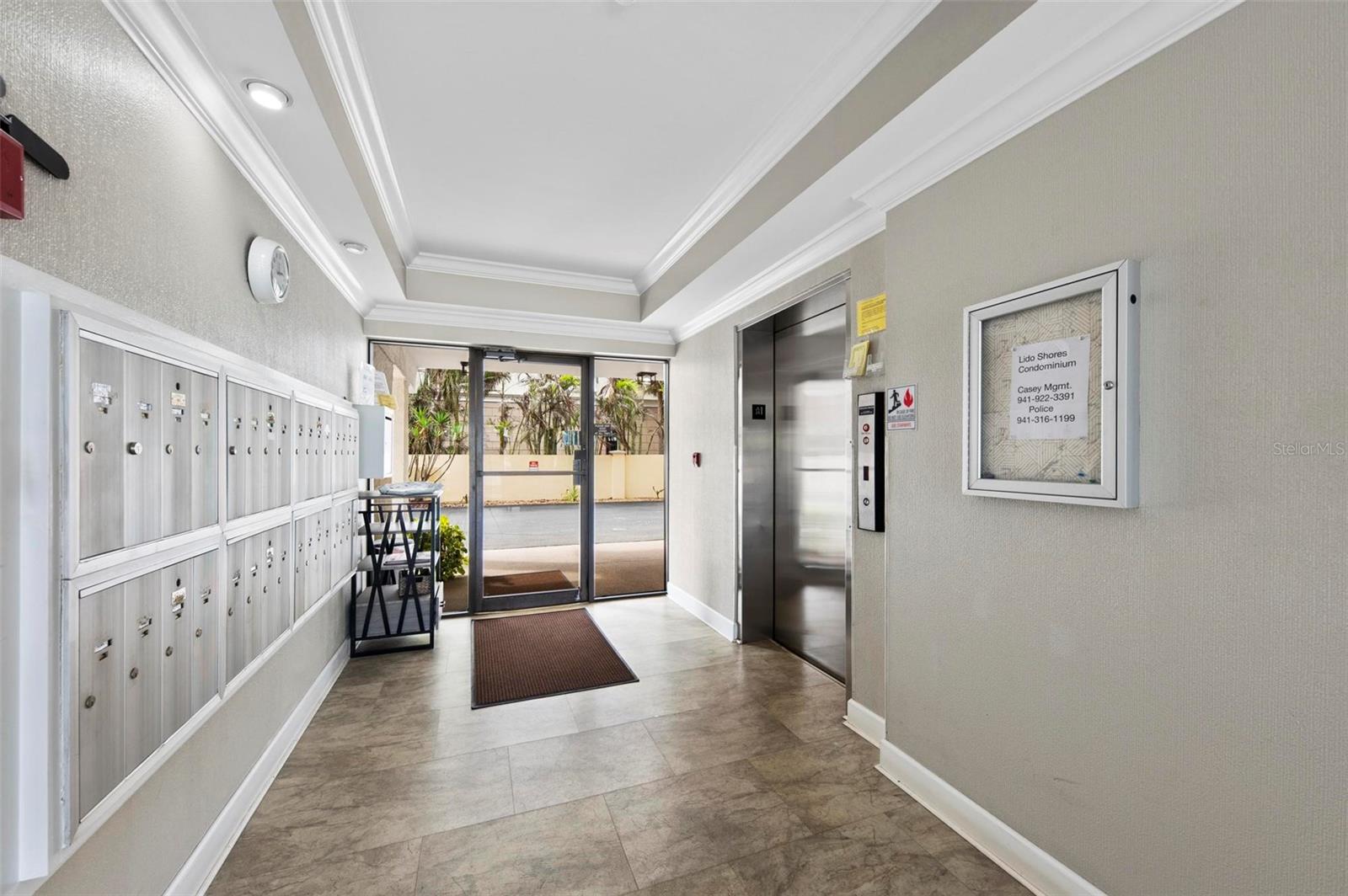 350 S POLK DR #303, SARASOTA, FL, 34236