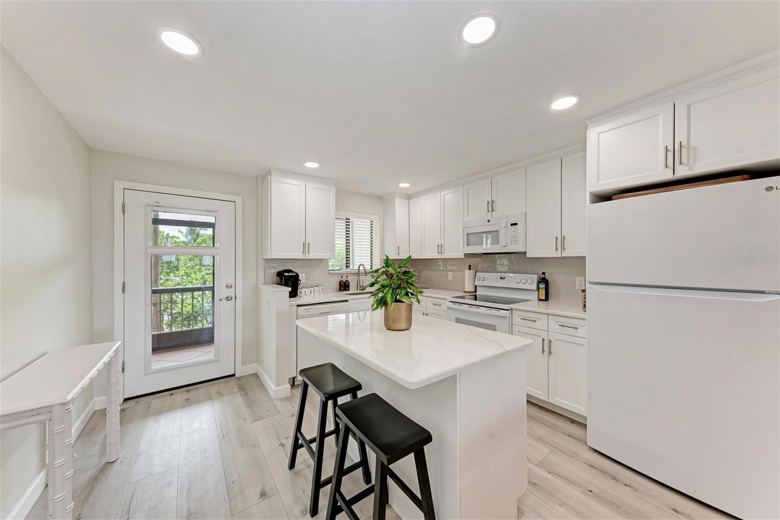 350 S POLK DR #303, SARASOTA, FL, 34236
