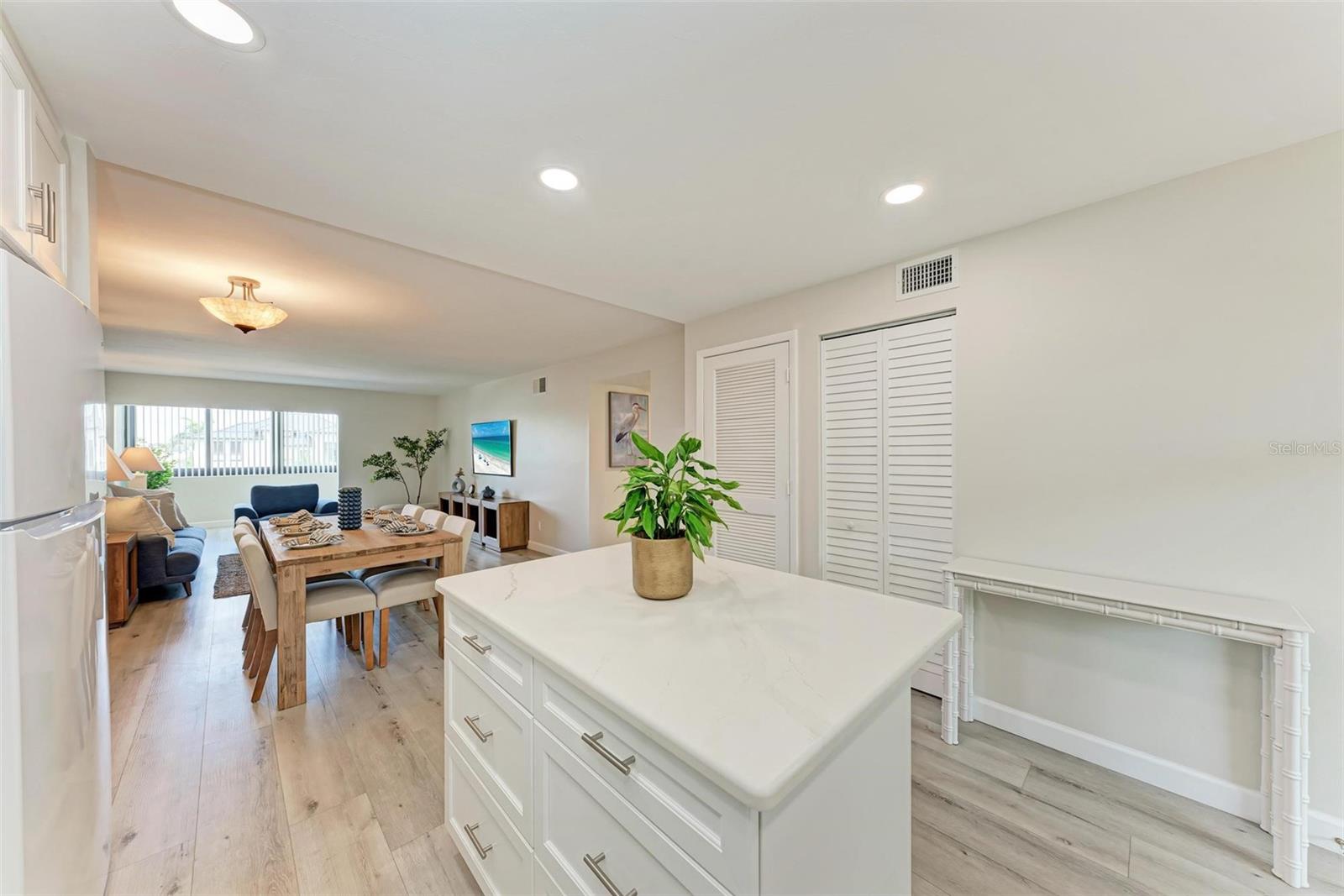350 S POLK DR #303, SARASOTA, FL, 34236