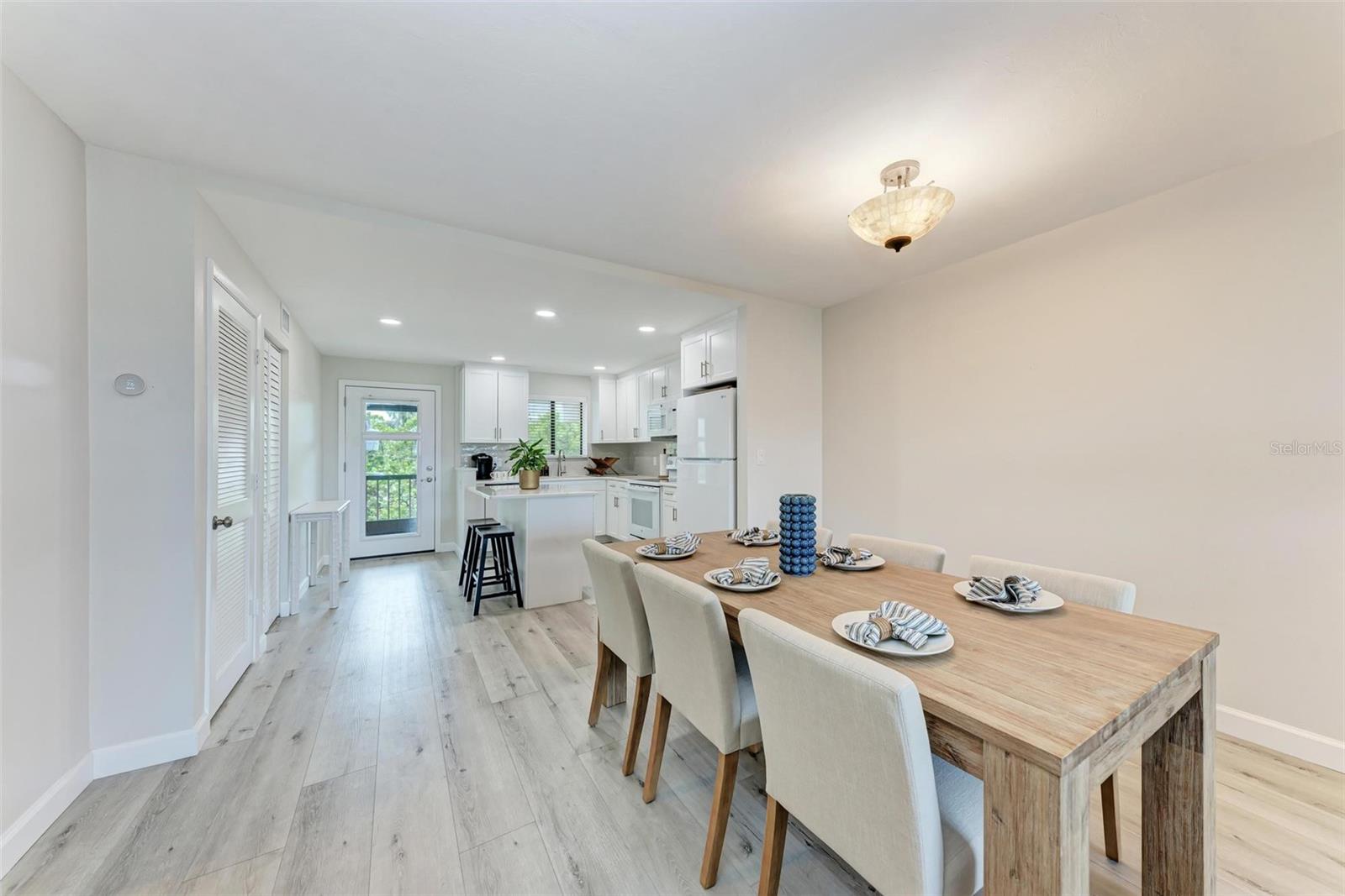350 S POLK DR #303, SARASOTA, FL, 34236