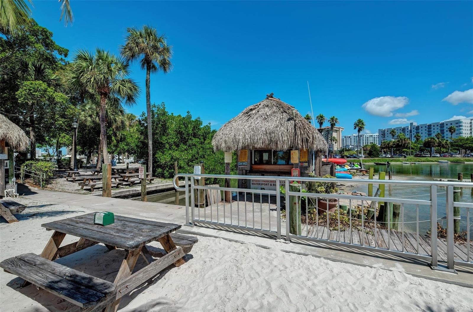 350 S POLK DR #303, SARASOTA, FL, 34236