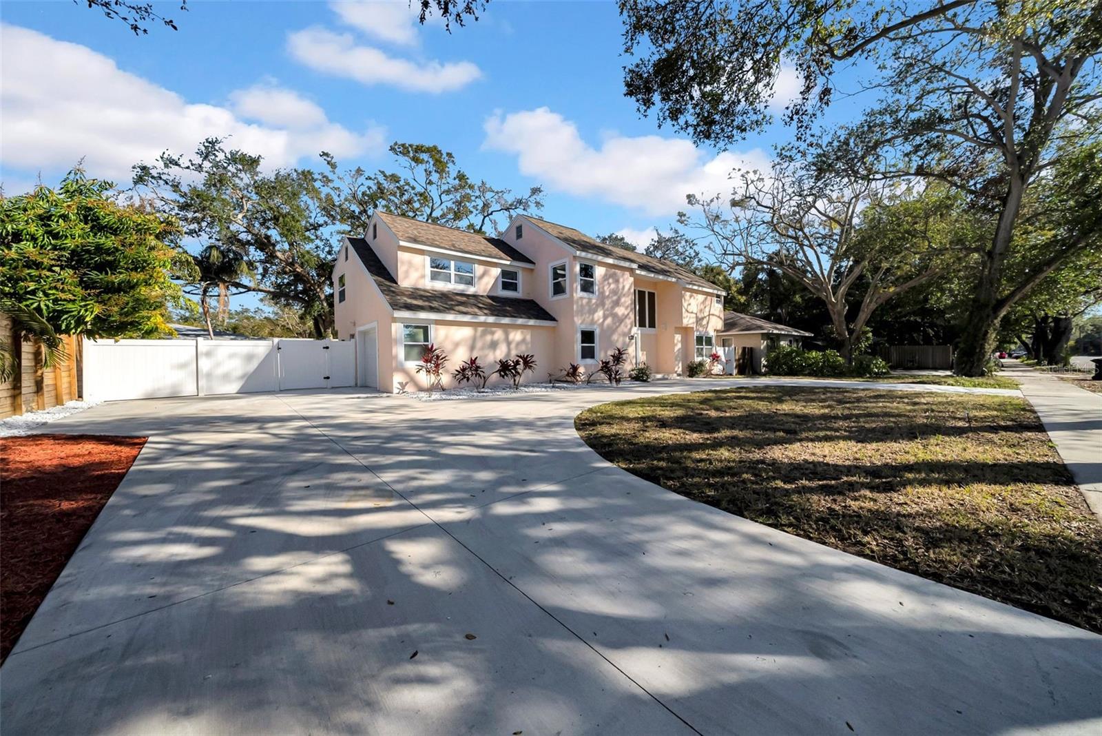 2735 PARK ST N, ST PETERSBURG, FL, 33710