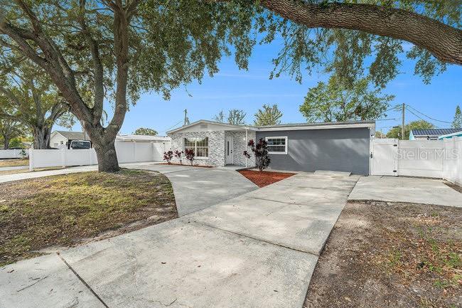 5118 MURRAY HILL DR, TAMPA, FL, 33615