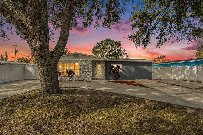 5118 MURRAY HILL DR, TAMPA, FL, 33615