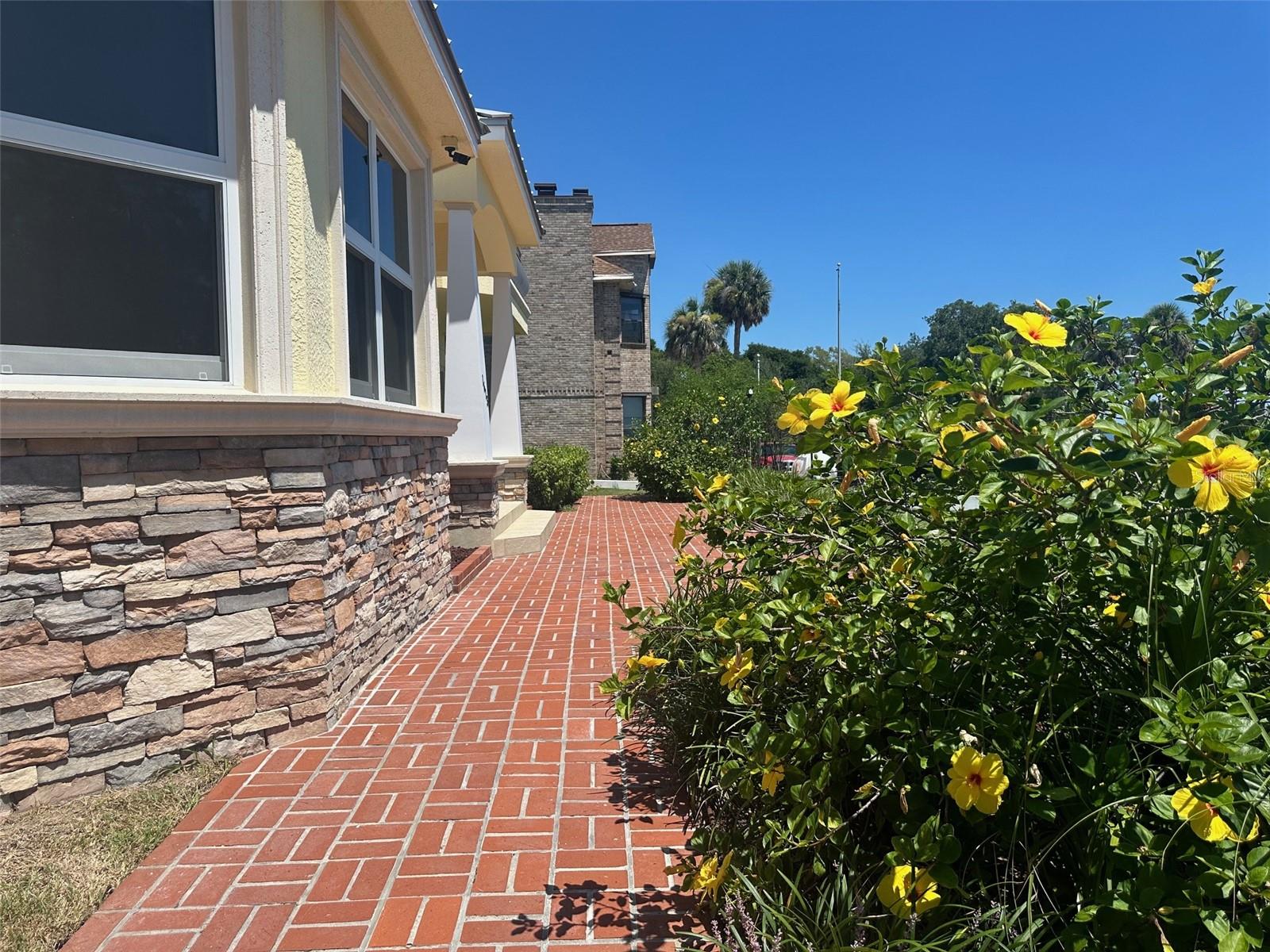 1613 N INDIAN RIVER DR, COCOA, FL, 32922