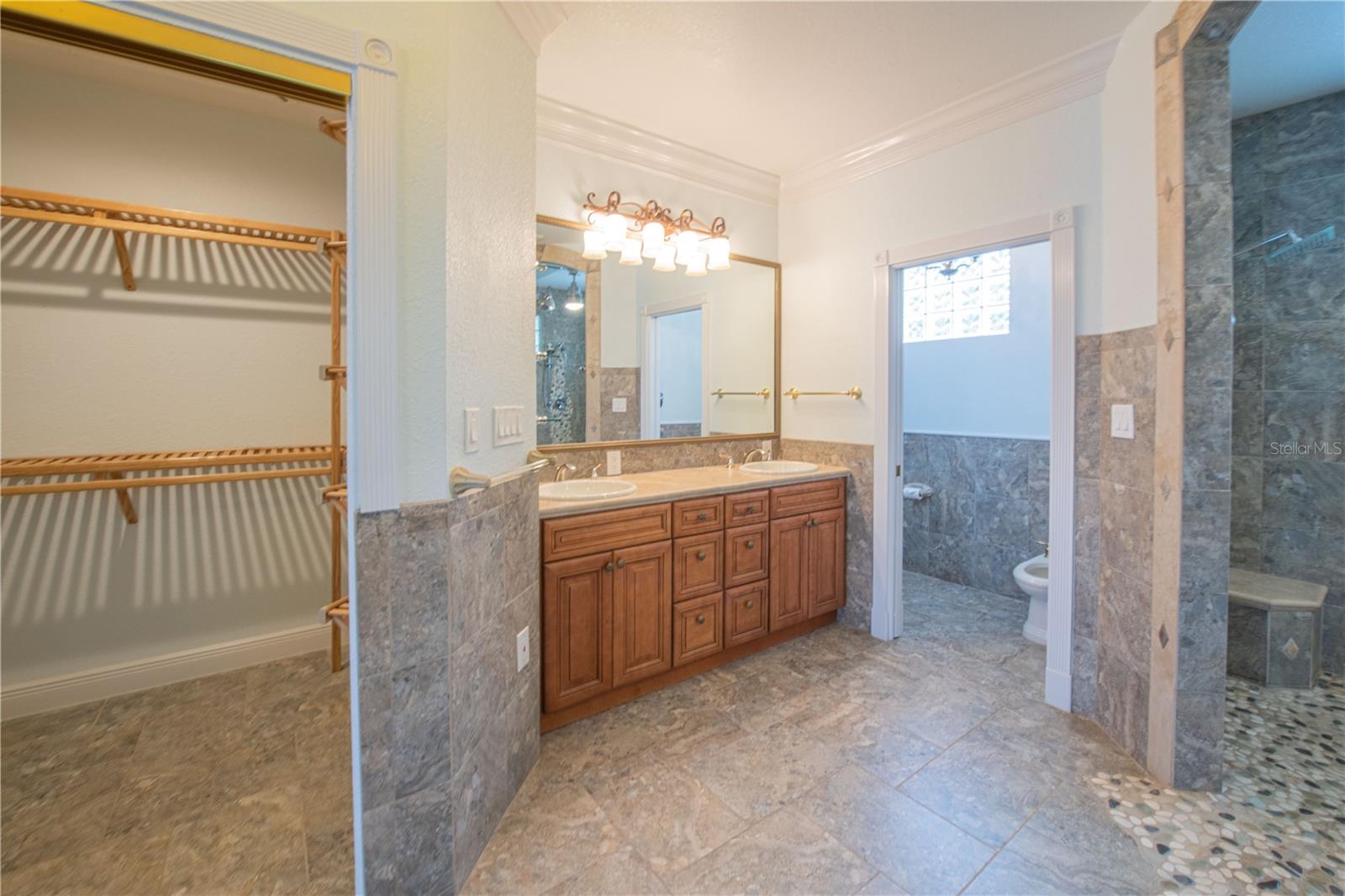 1613 N INDIAN RIVER DR, COCOA, FL, 32922