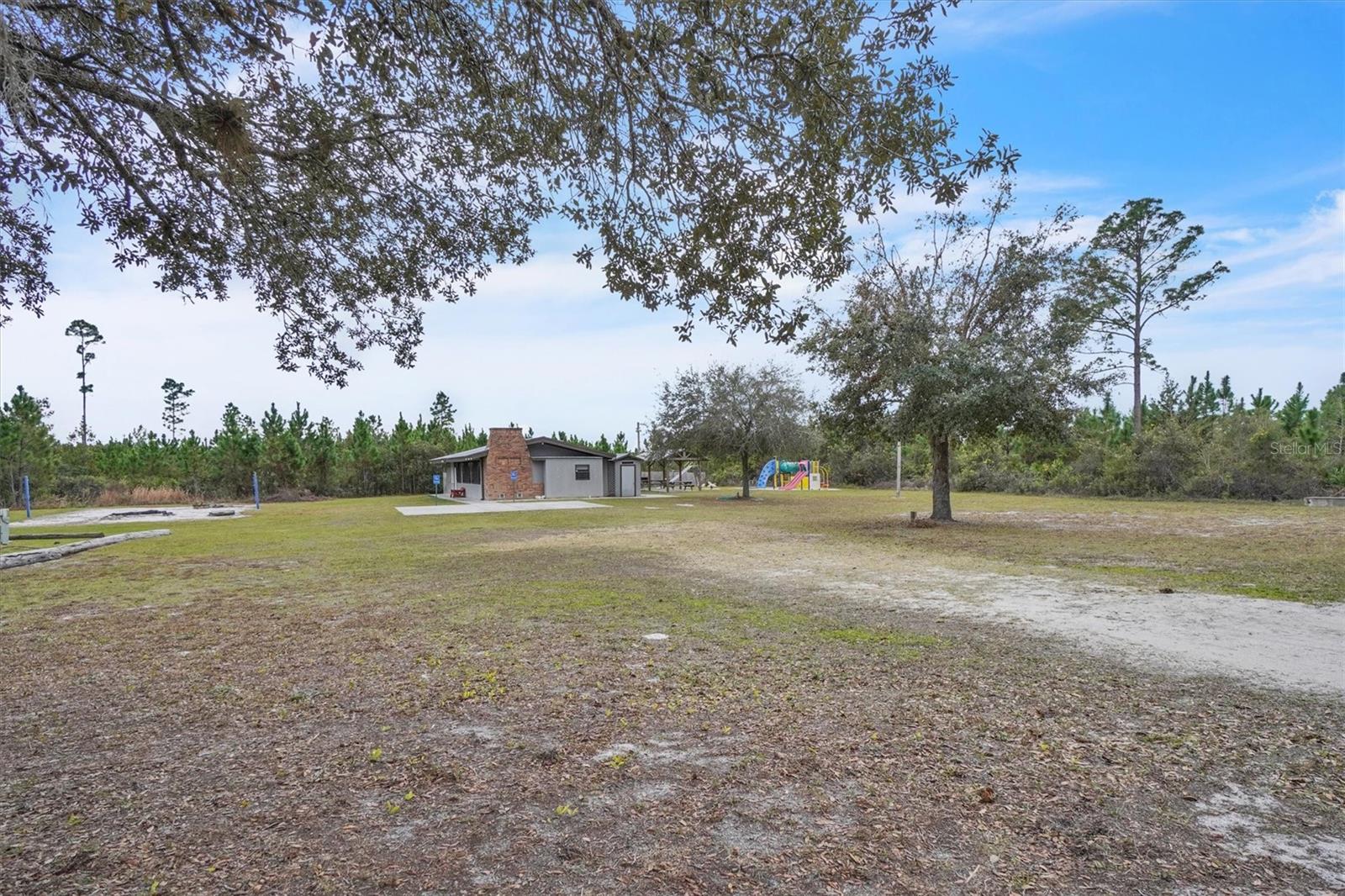 APRICOT AVE, EUSTIS, FL, 32736