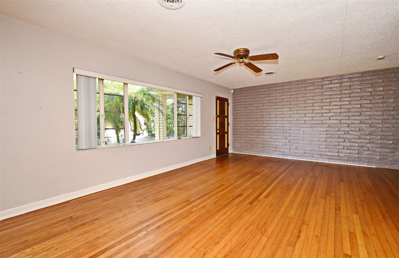914 N THORNTON AVE, ORLANDO, FL, 32803