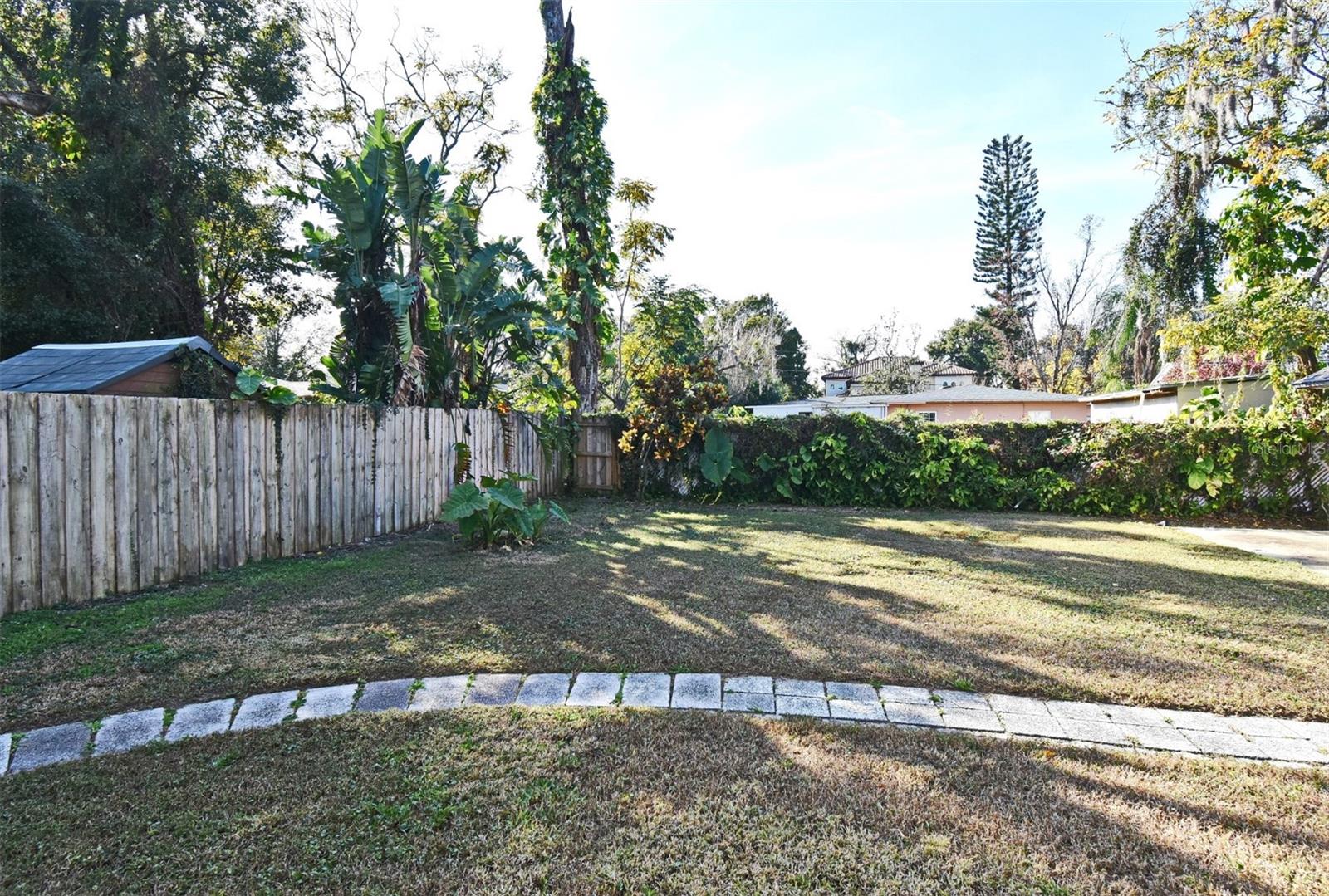 914 N THORNTON AVE, ORLANDO, FL, 32803
