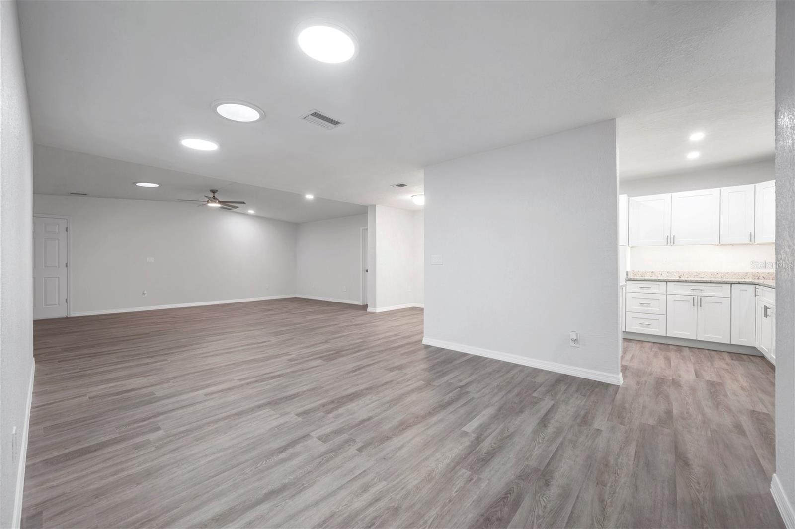 9100 52ND WAY N, PINELLAS PARK, FL, 33782