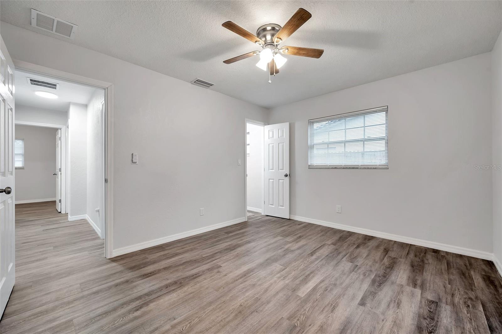 9100 52ND WAY N, PINELLAS PARK, FL, 33782