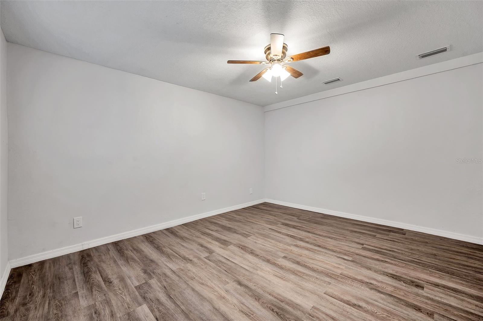 9100 52ND WAY N, PINELLAS PARK, FL, 33782